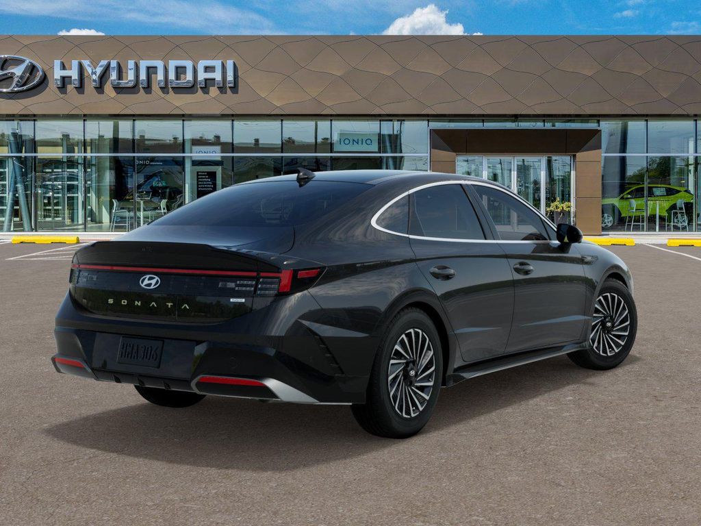 2025 Hyundai Sonata Limited 4