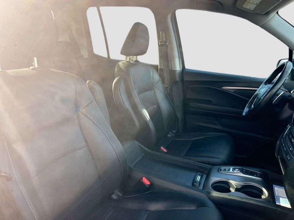 Used 2023 Black Honda RTL-E image 29