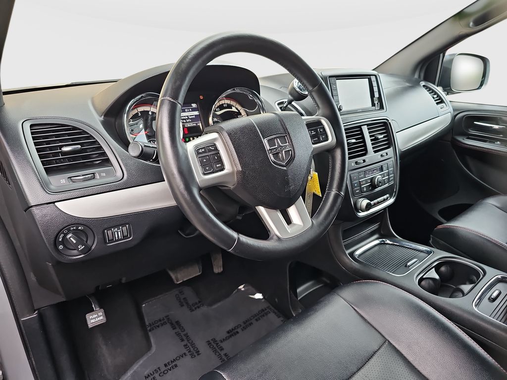 Used 2017 Dodge Grand Caravan Van