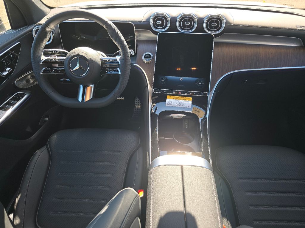 New 2026 White Mercedes-Benz GLC 300 image 23