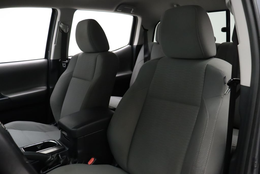 2018 Toyota Tacoma SR5 13