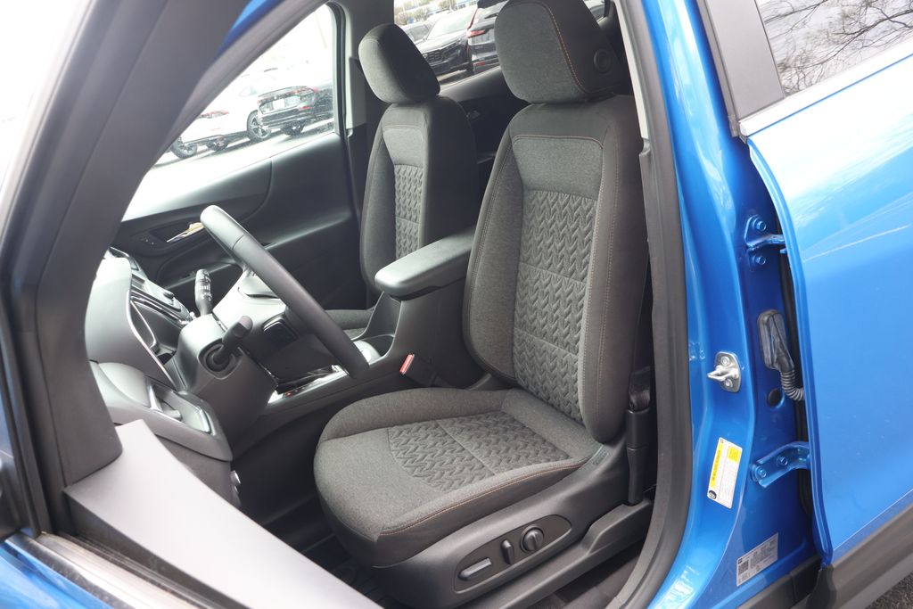 Thumbnail: 2024 Chevrolet Equinox - 31