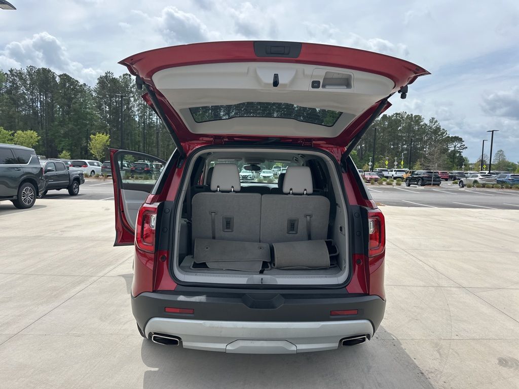 2023 Volcanic Red Tintcoat GMC Acadia SLT FWD SUV