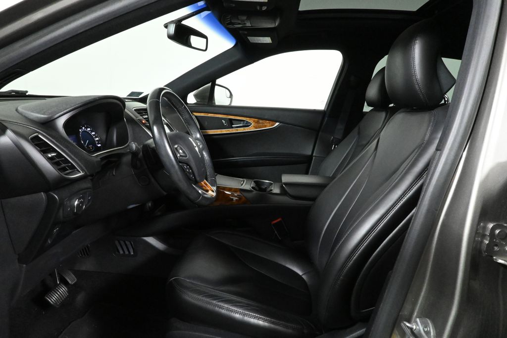 Thumbnail: 2016 Lincoln MKX - 3