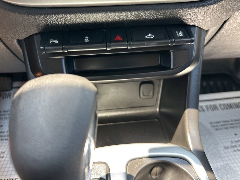 2022 Summit White Chevrolet Colorado LT RWD