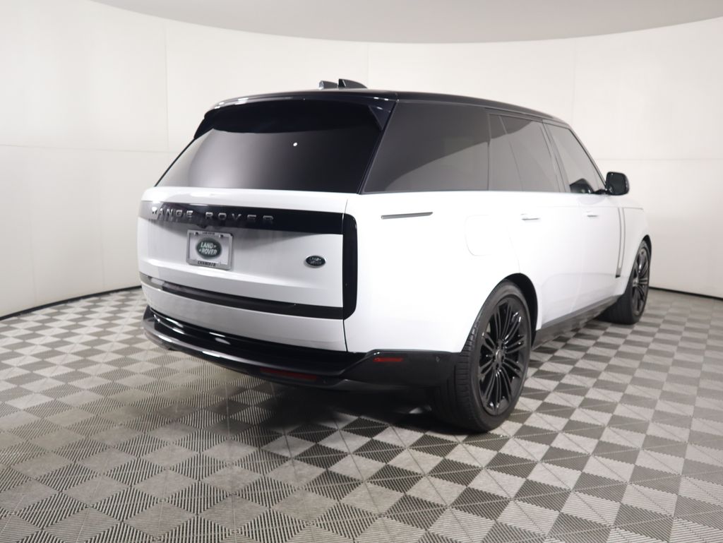 2023 Land Rover Range Rover SE 5