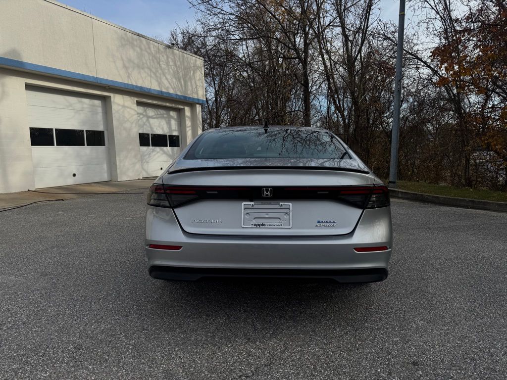 2025 Honda Accord Hybrid Sport photo 4