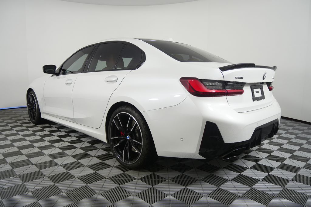 Thumbnail: 2026 BMW 3 Series - 5