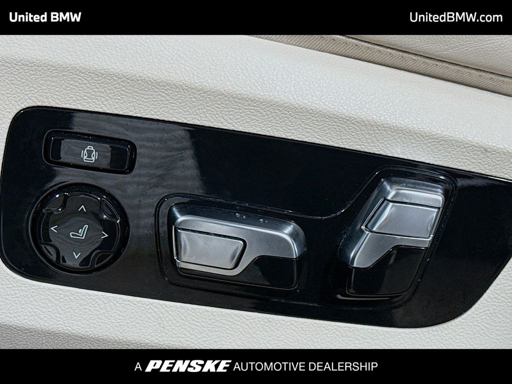 Thumbnail: 2023 BMW X7 - 4