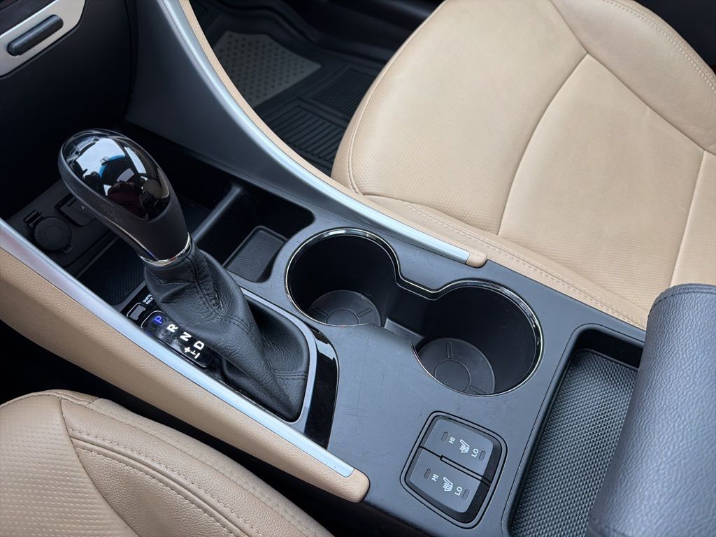 Thumbnail: 2013 Hyundai Sonata - 32