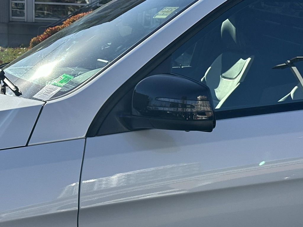 Thumbnail: 2018 Mercedes-Benz GLE - 13