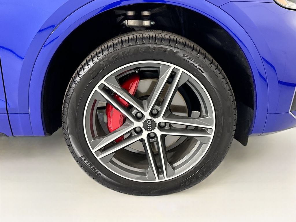 Thumbnail: 2025 Audi Q5 - 32