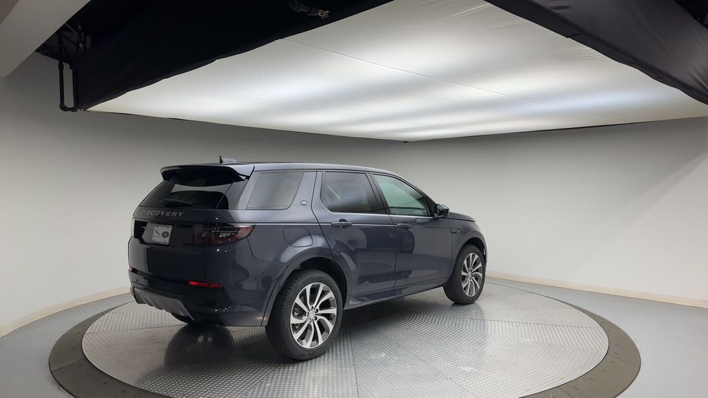 2024 Land Rover Discovery Sport S 8