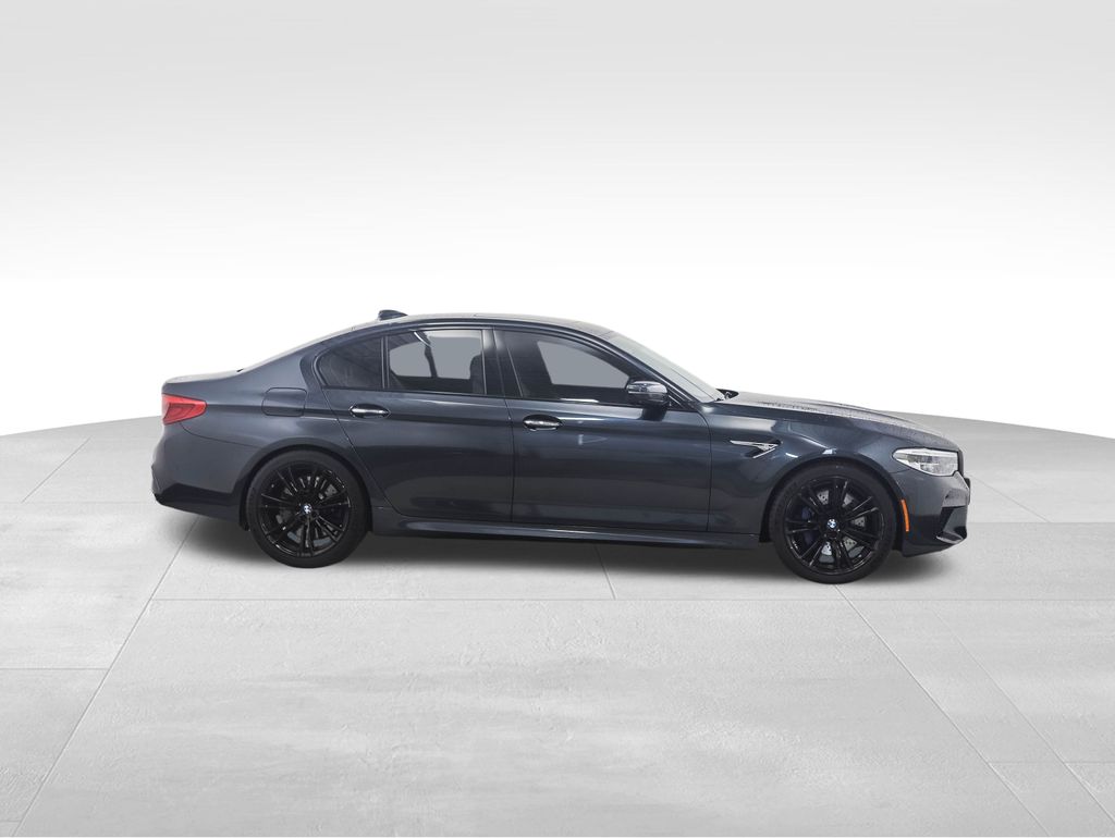 Thumbnail: 2018 BMW M5 - 6