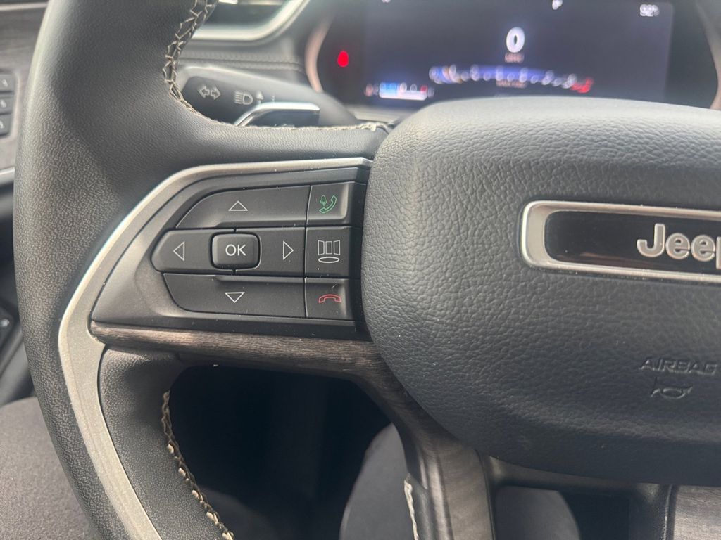 Used Car 2023 Jeep Grand Cherokee L  Limited For Sale Under $30,000 In Round Rock, Texas