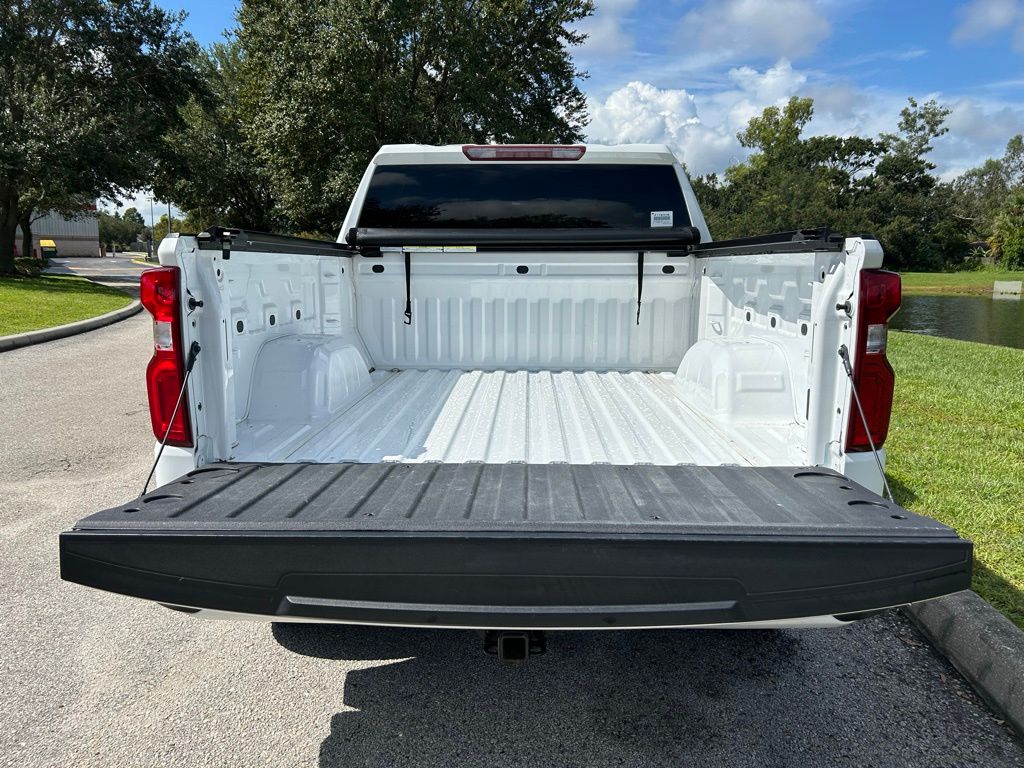 Thumbnail: 2022 Chevrolet Silverado 1500 - 10