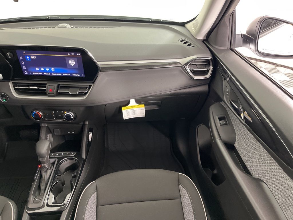 2026 Chevrolet TrailBlazer LS 13