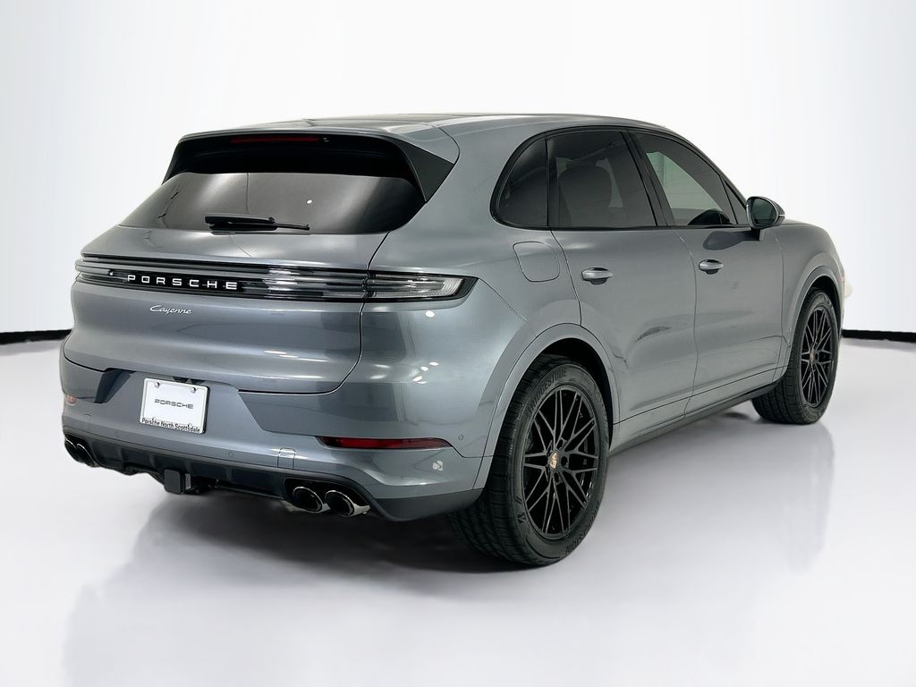 Thumbnail: 2026 Porsche Cayenne - 7
