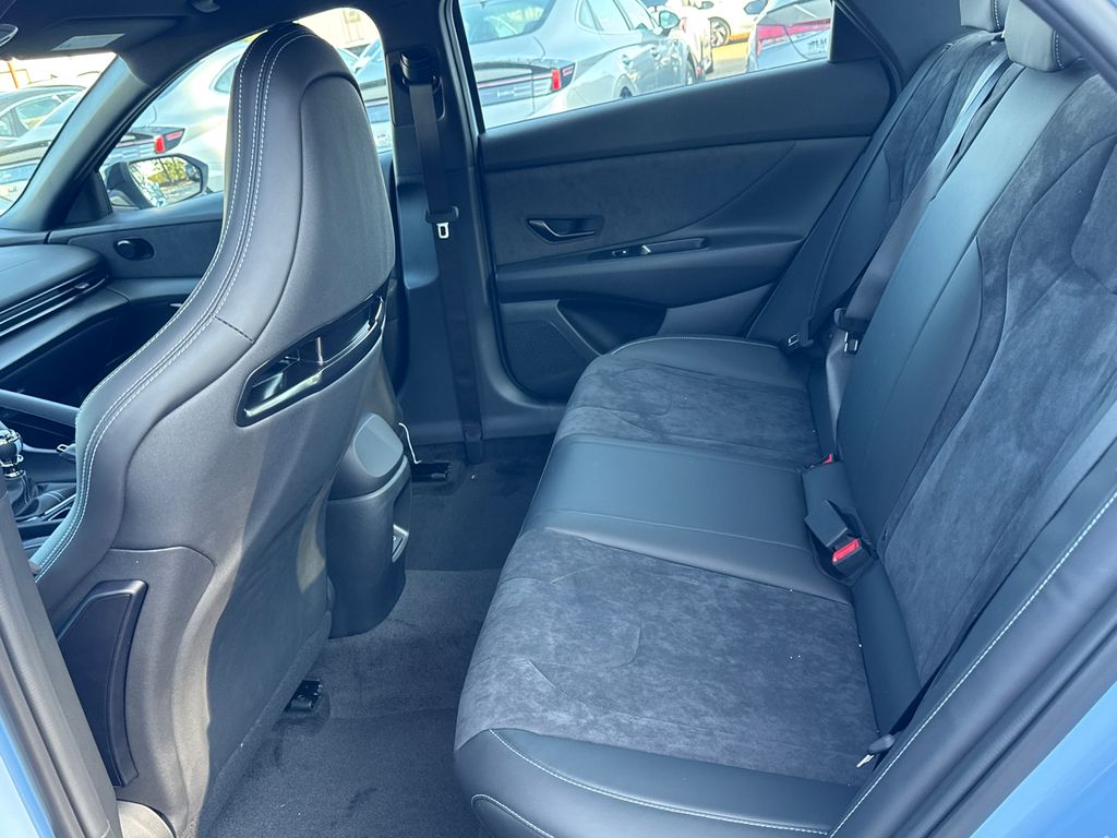 2025 Hyundai Elantra N Base photo 11