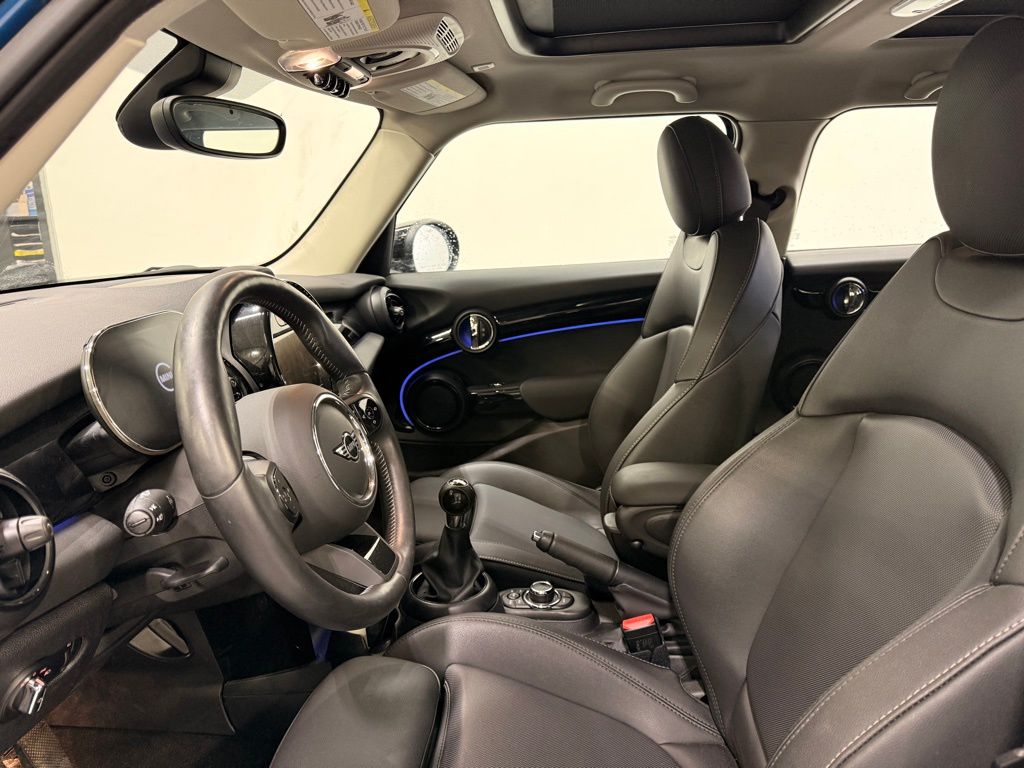 Thumbnail: 2024 MINI Cooper - 10