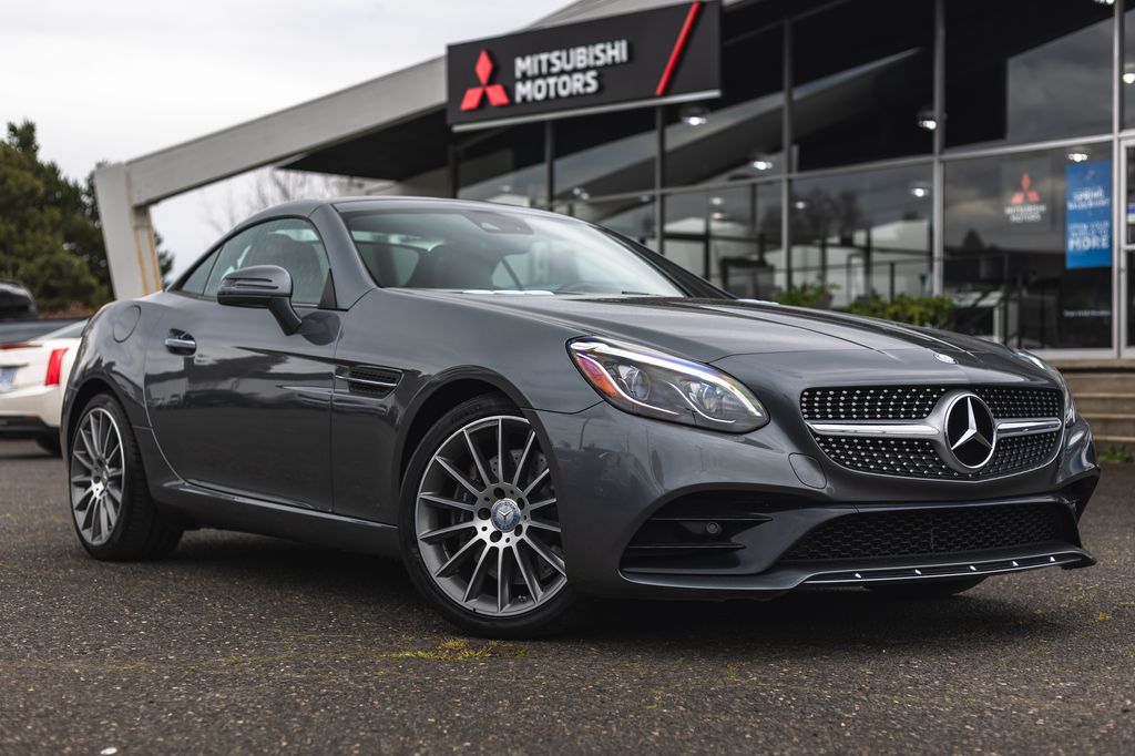 Selenite Gray Metallic 2017 Mercedes-Benz SLC 300 Convertible Rear-Wheel Drive 9-Speed Automatic