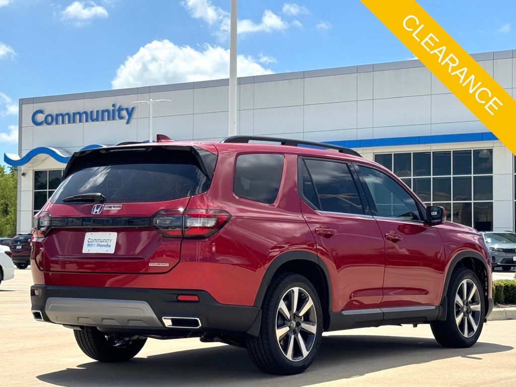 2025 Honda Pilot Touring - 1