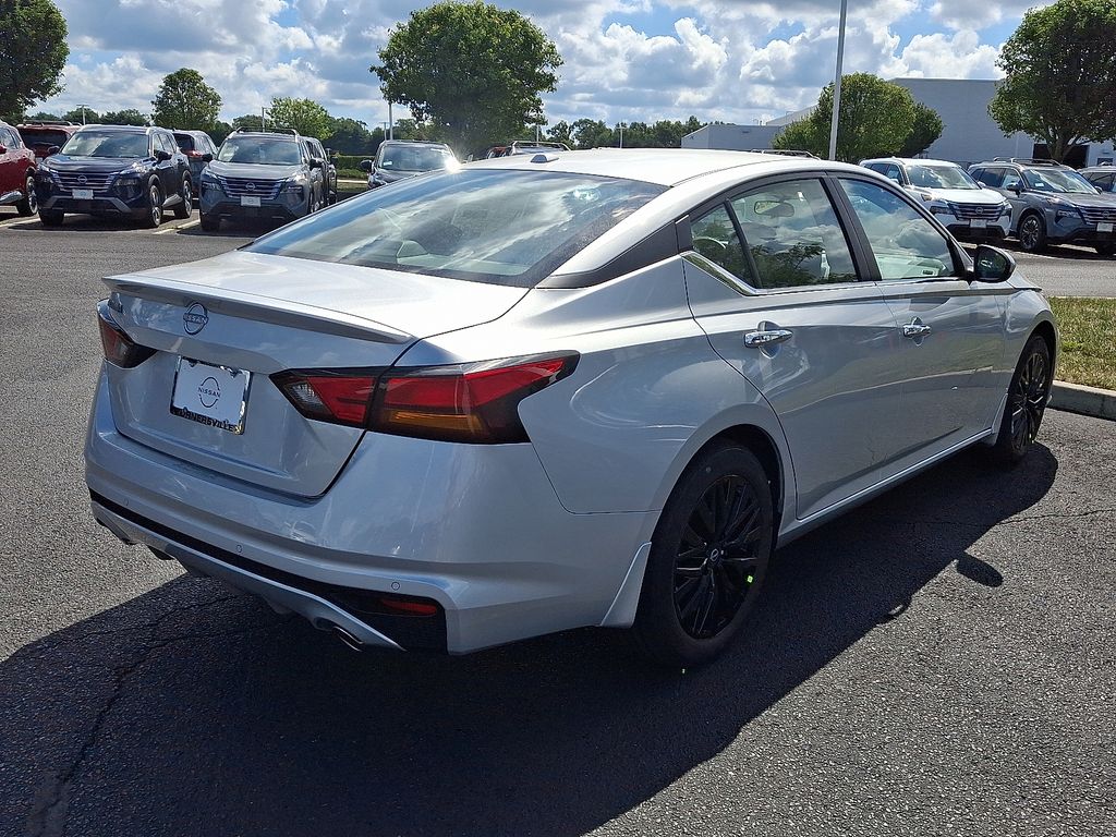 Thumbnail: 2025 Nissan Altima - 4