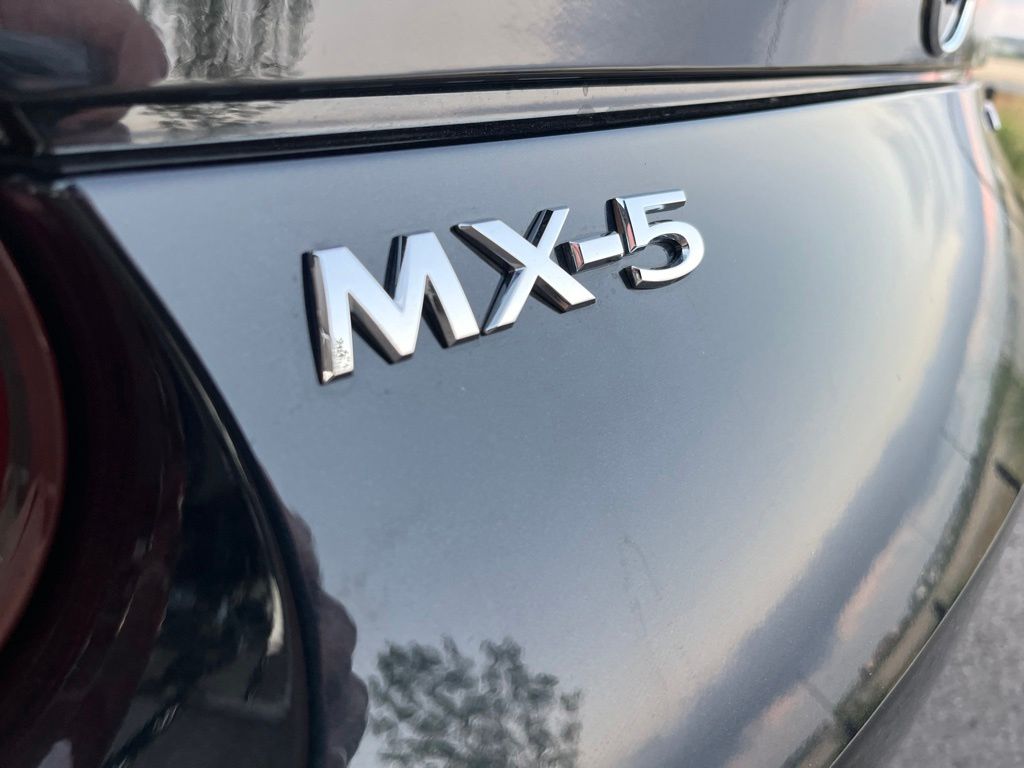 Thumbnail: 2026 Mazda MX-5 Miata - 8