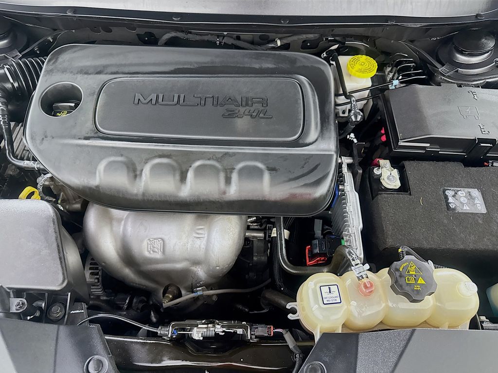 Used Car 2021 Jeep Cherokee  Latitude Plus For Sale Under $20,000 In Austin, Texas