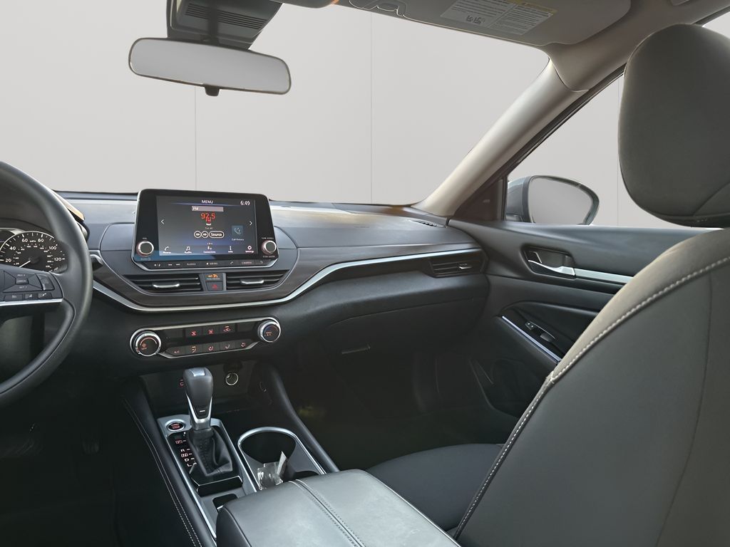 Used Car 2023 Nissan Altima  2.5 Sv For Sale Under $20,000 In Austin, Texas