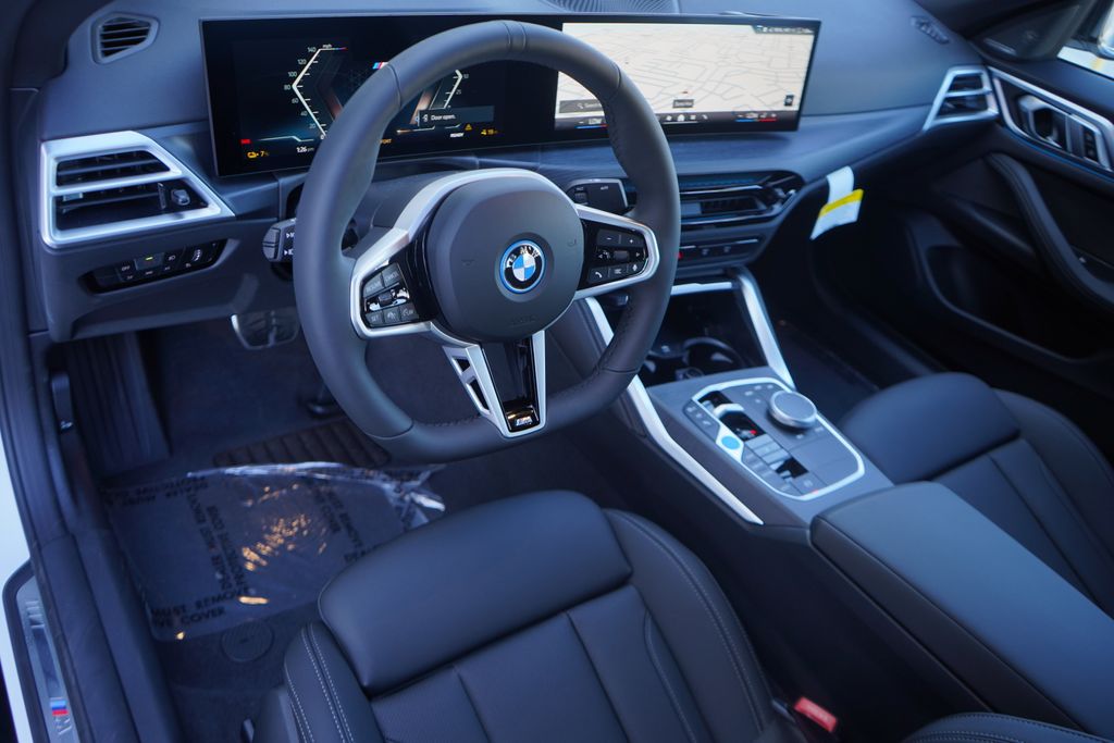 2025 BMW i4 eDrive40 12