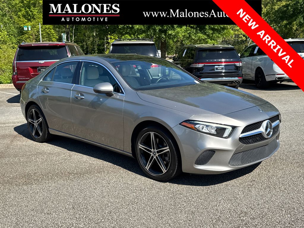 Mojave Silver Metallic 2021 Mercedes-Benz A-Class A 220 Sedan FWD Sedan Front-Wheel Drive 7-Speed Automatic