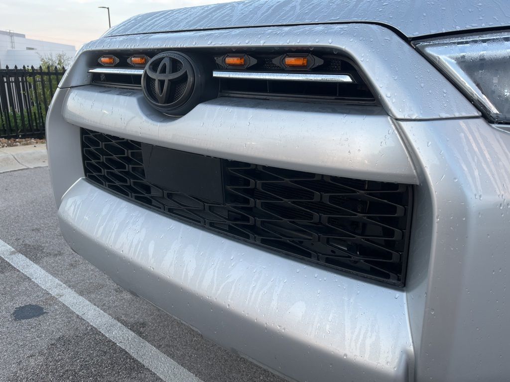 Thumbnail: 2022 Toyota 4Runner - 14