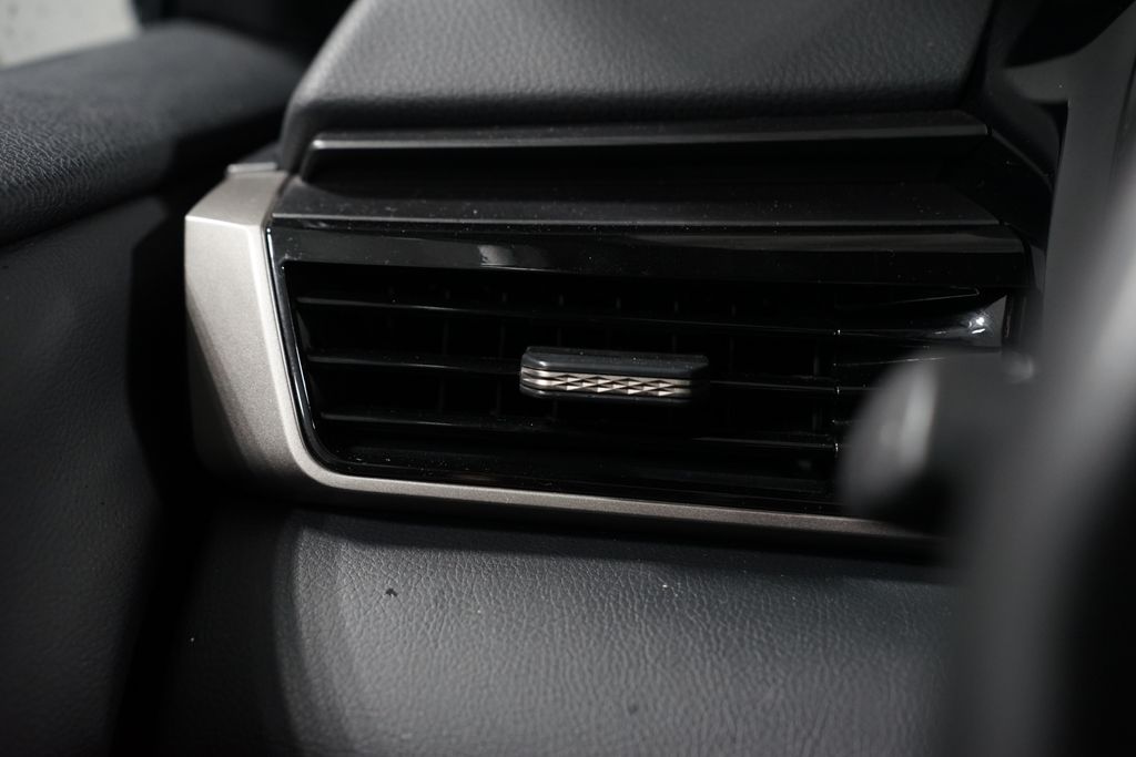 Thumbnail: 2025 Toyota Camry - 26