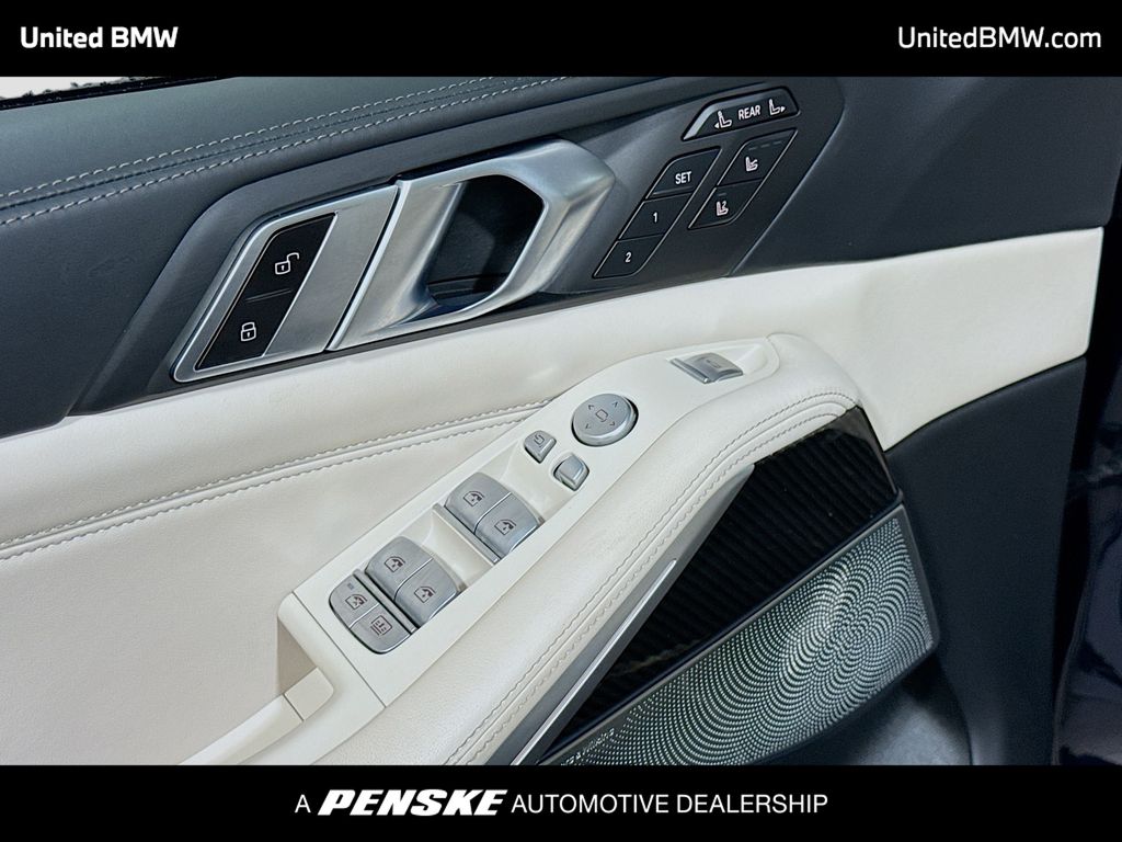 Thumbnail: 2023 BMW X7 - 3