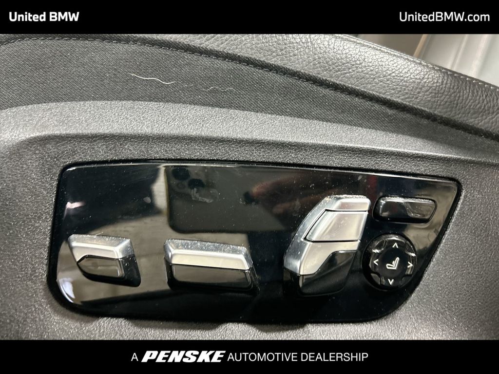 Thumbnail: 2023 BMW 5 Series - 12