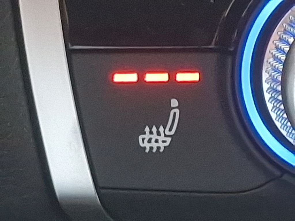 Thumbnail: 2025 Audi Q3 - 17