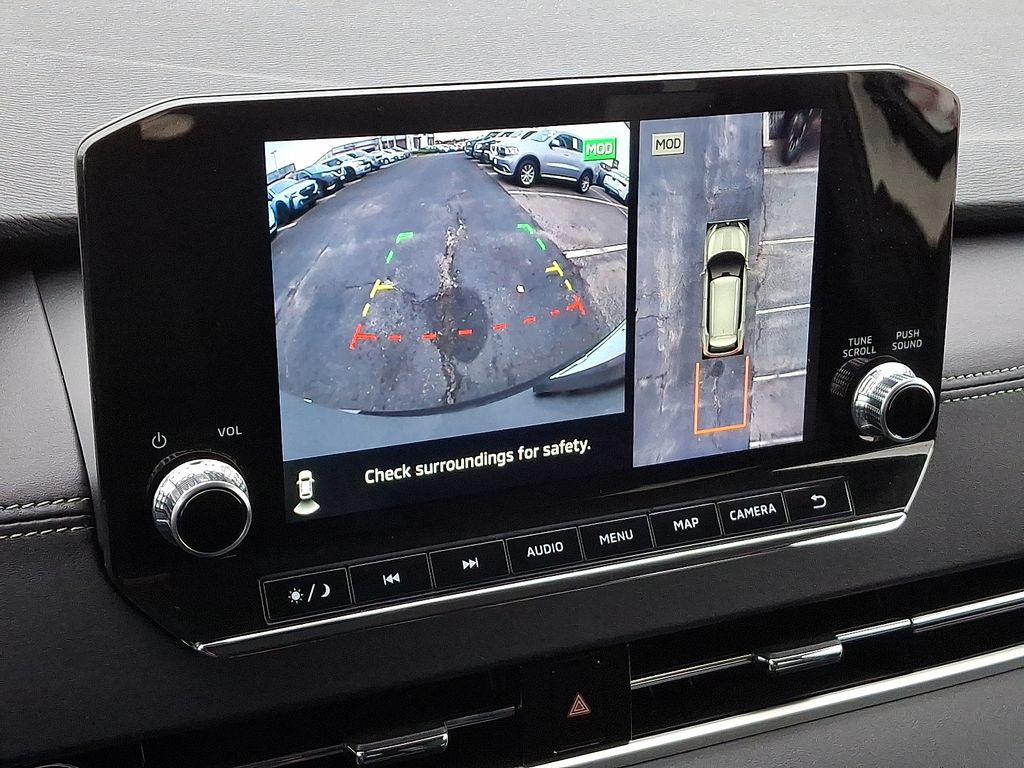 Thumbnail: 2024 Mitsubishi Outlander - 18