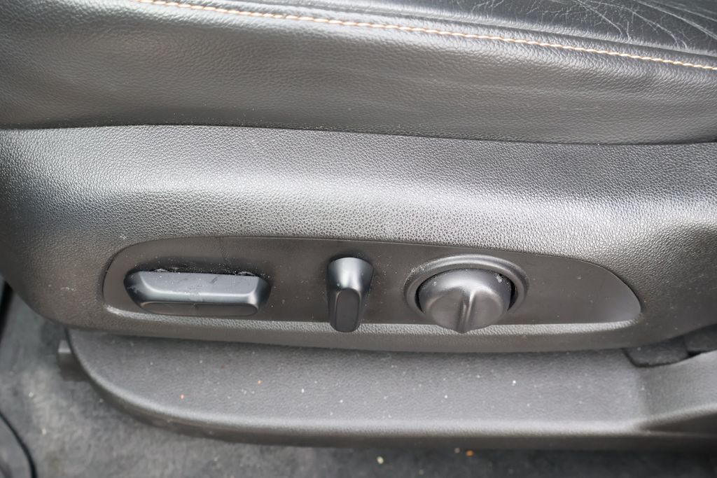 Thumbnail: 2021 Chevrolet Traverse - 11