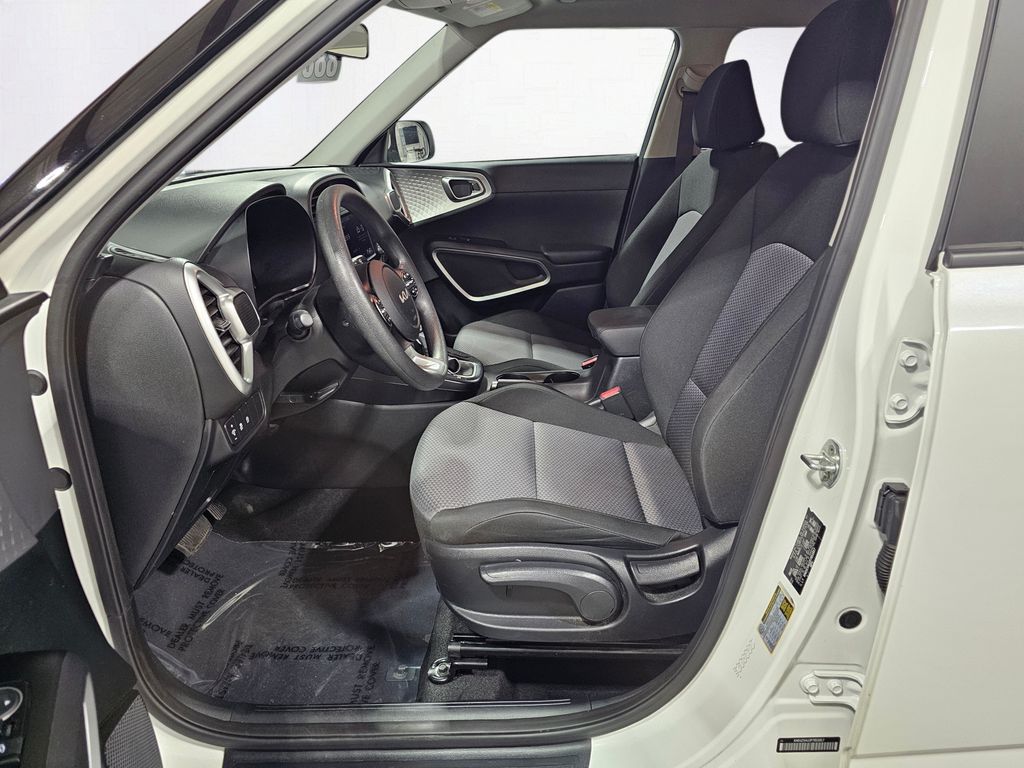 Used 2023 White Kia LX image 18