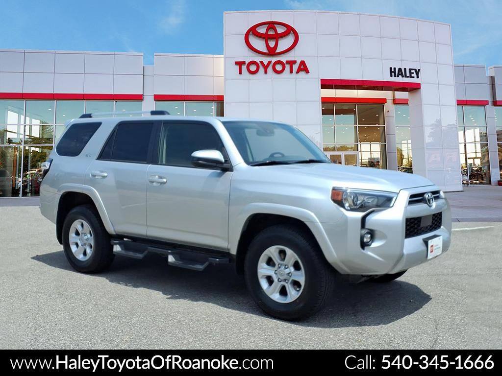 Classic Silver Metallic 2023 Toyota 4Runner SR5 4WD SUV / Crossover Four-Wheel Drive 5-Speed Automatic