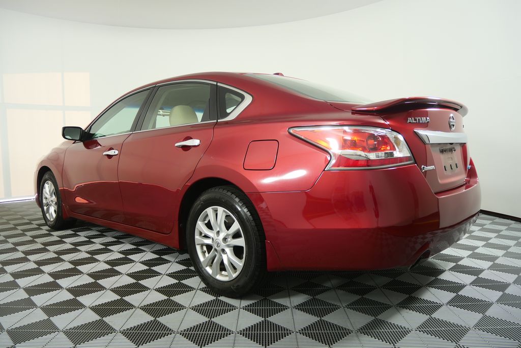Thumbnail: 2014 Nissan Altima - 5