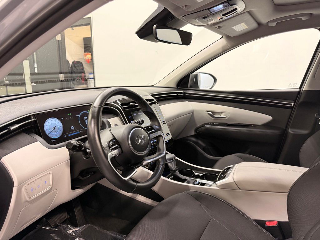 Thumbnail: 2022 Hyundai Tucson - 11