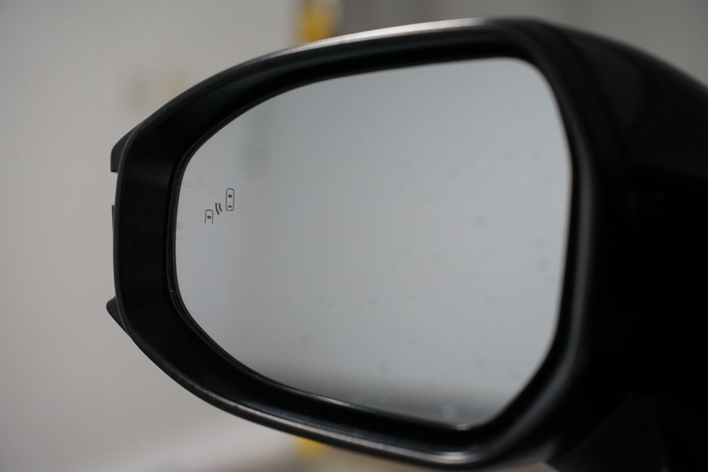 Thumbnail: 2026 Toyota Crown - 25