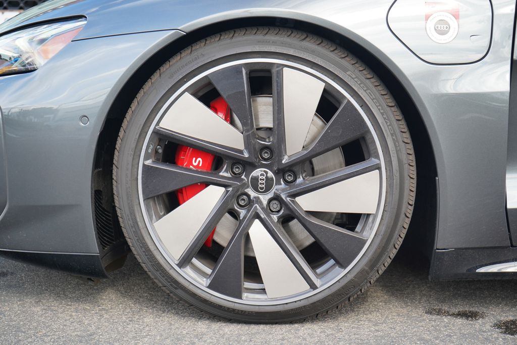 2025 Audi e-tron GT Premium Plus 3