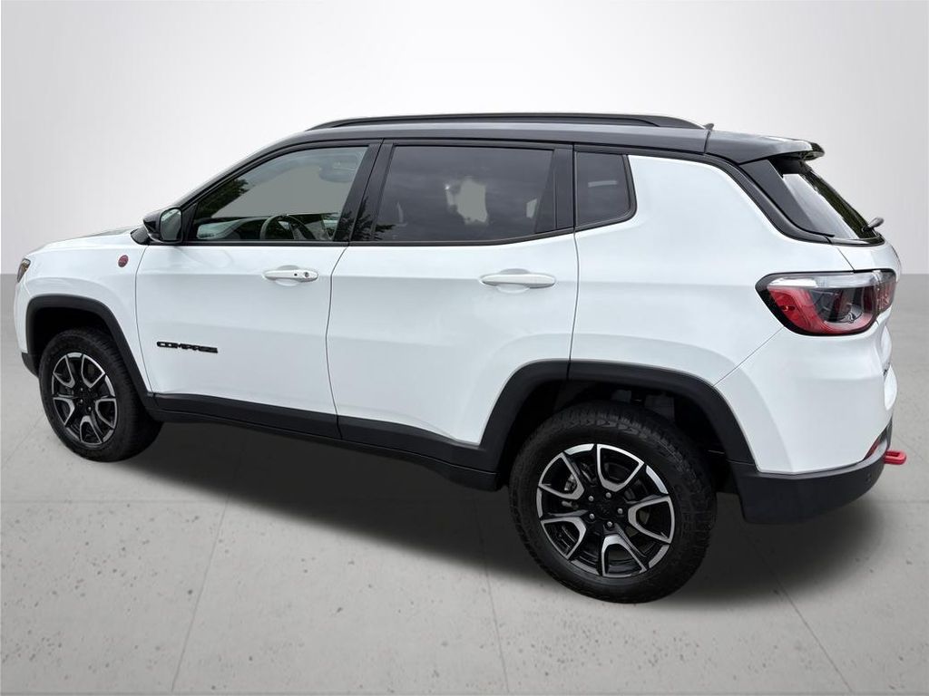 2024 Jeep Compass Trailhawk