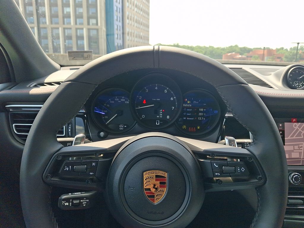 Thumbnail: 2026 Porsche Macan - 22