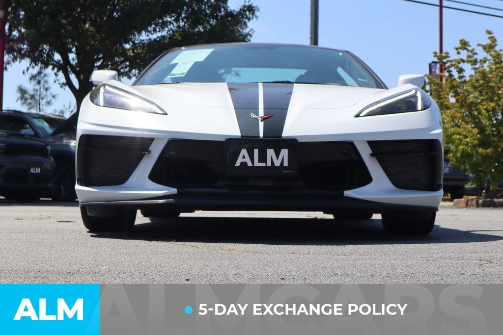 2021 Chevrolet Corvette Stingray photo 3