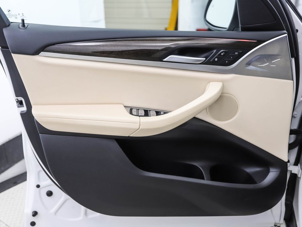 Thumbnail: 2023 BMW X3 - 9