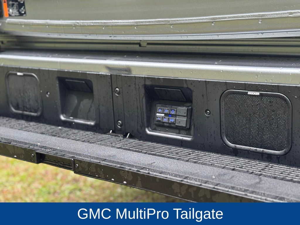 2025 GMC Sierra 2500HD 4WD Crew Cab Standard Bed AT4X